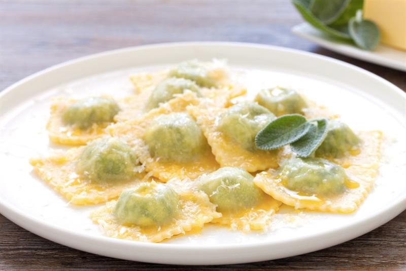 Ravioli burro salvia